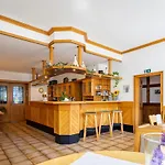 Zum Lindenbaum 3*