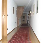 Zum Lindenbaum Hotel 3*