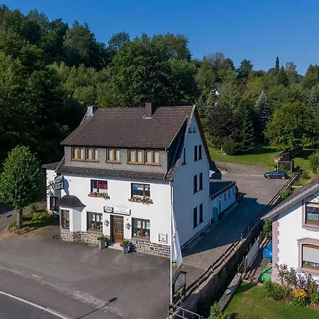 Zum Lindenbaum Hotel 3*