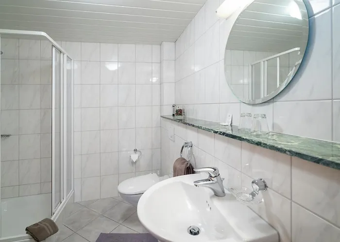 Zum Lindenbaum Hotel